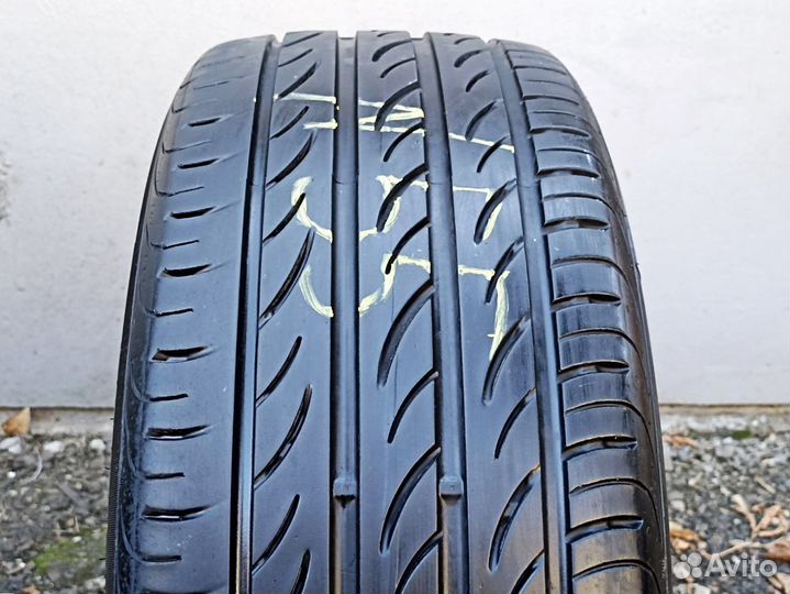 Pirelli P Zero Nero GT 215/50 R17 95Y