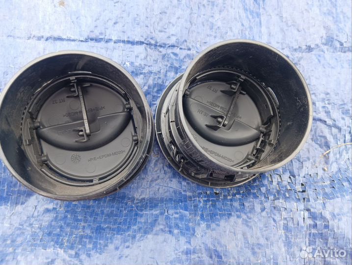 Салонный воздушный дефлектор рено сандеро 2