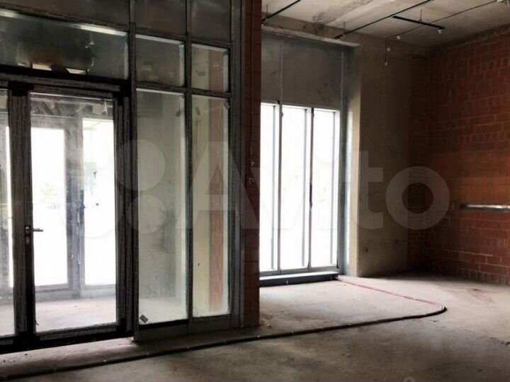 Сдам торговое помещение, 161 м²