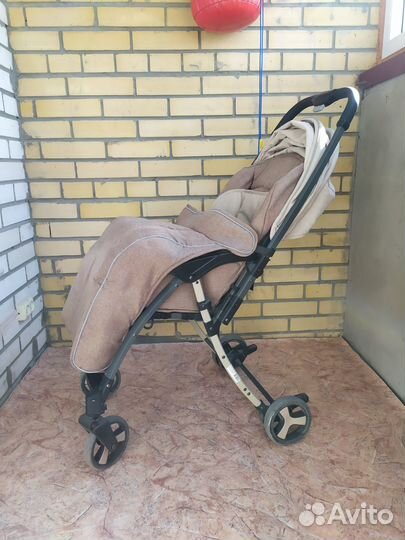 Продам детскую открытую коляску Corol (бежевый)