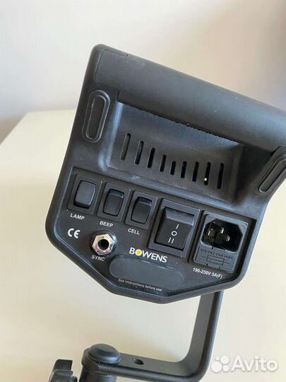 Студийный свет Bowens GM200 в отличном состоянии
