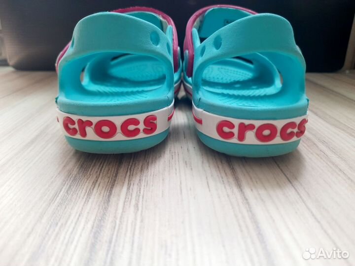 Сандалии crocs c7