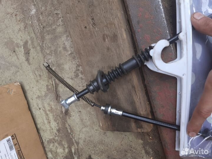 Правый трос ручника киа