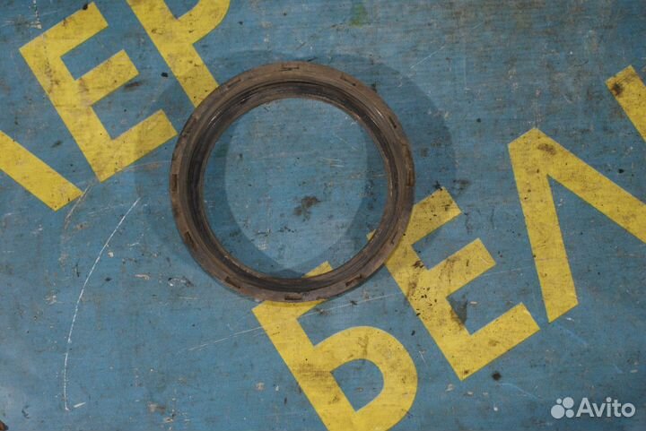 Гайка бака Dodge Caravan 3