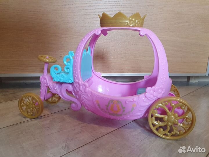 Карета энчантималс, Автомобиль для барби