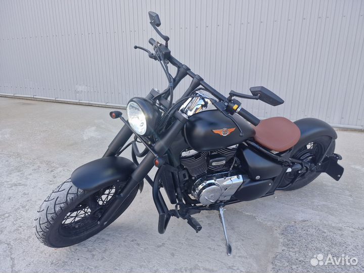 Suzuki intruder 400