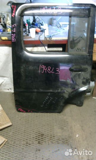 Ниссан куб bz11 дверь