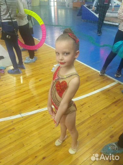 Купальник для художественной гимнастики