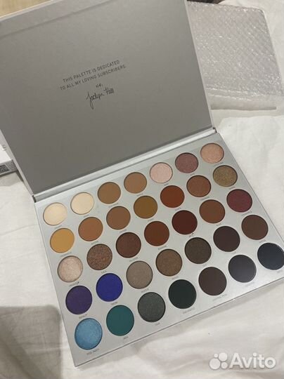 Палетка Morphe Jaclyn Hill
