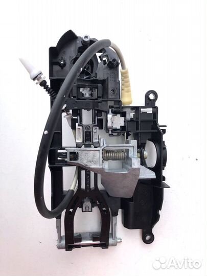 Опора ручки правая бмв ф01 ф10 ф06 ф13