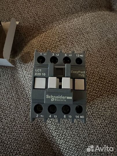 Контактор шнайдер