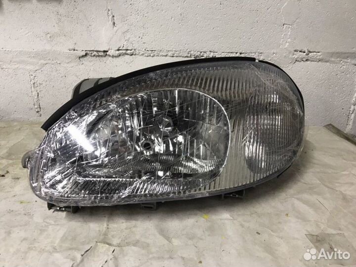 Фара передняя левая Chevrolet Lanos седан