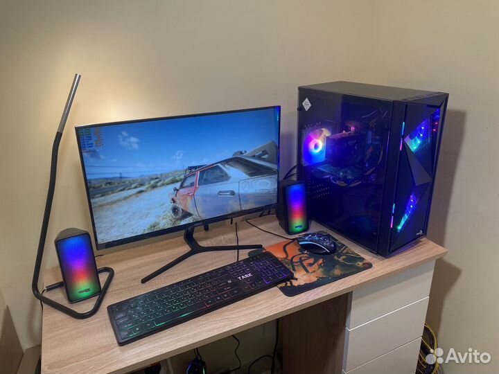Игровой пк с монитором: RX580, 16/240gb, Cosmo