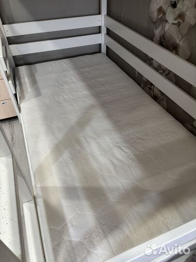 Двухъярусная кровать для детей