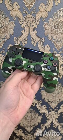 Геймпад DualShock 4