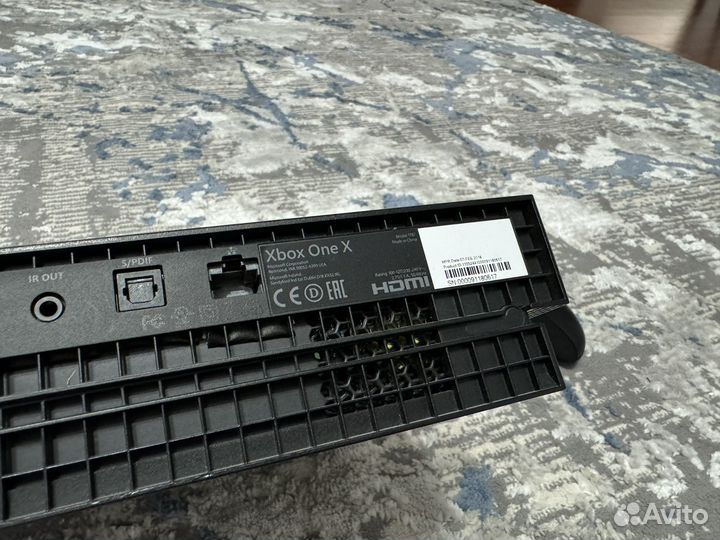 Приставка X box one x
