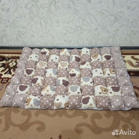 Лежанка для больших и средних собак