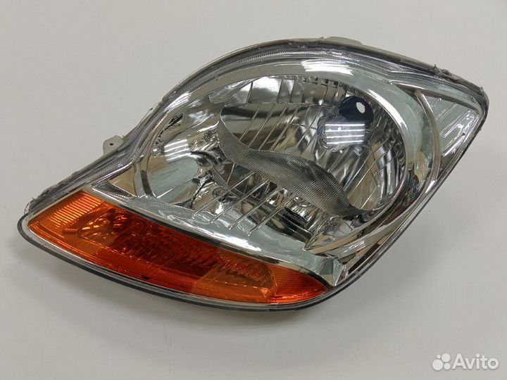 Фара левая Chevrolet Spark M200