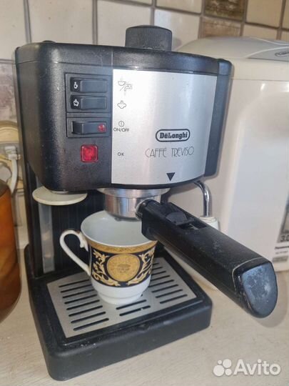 Кофемашина рожковая Кофеварка