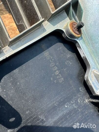 Решетка радиатора Toyota Crown 2008-2012