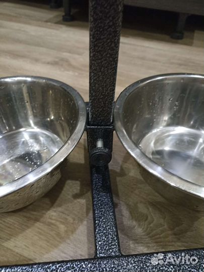 Подставка с миски для собак