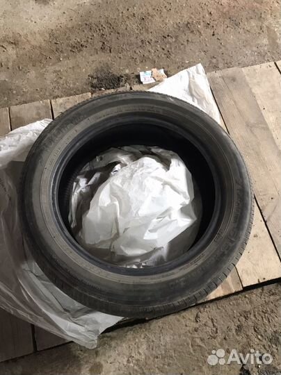 Yokohama Advan db decibel 215/55 R17