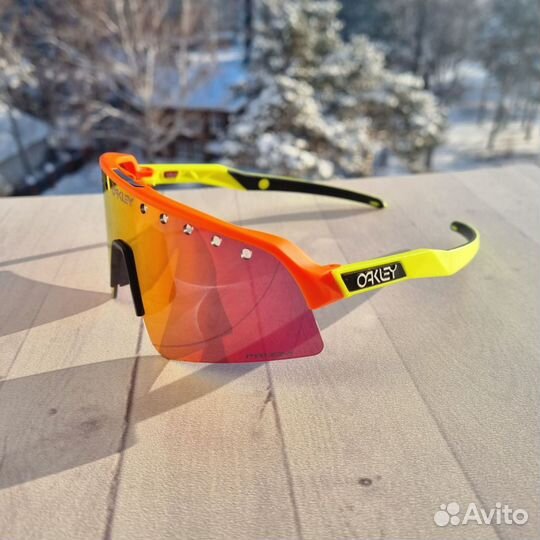 Очки Oakley Lite Sweep спортивные