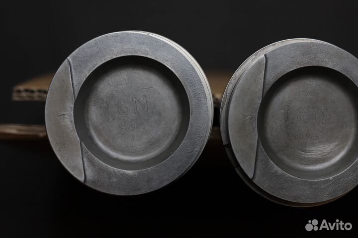 Поршни в сборе с шатунами пассат б3,б4,гольф 3 STD