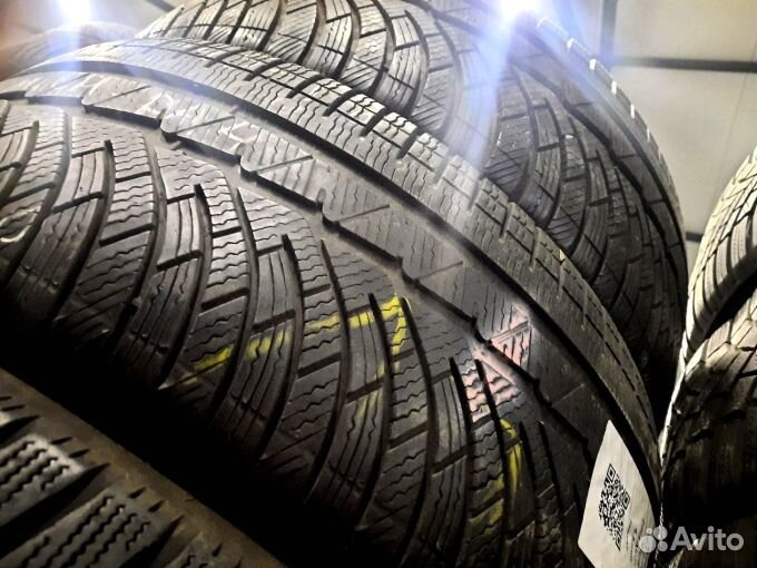 Michelin Pilot Alpin PA4 235/45 R18