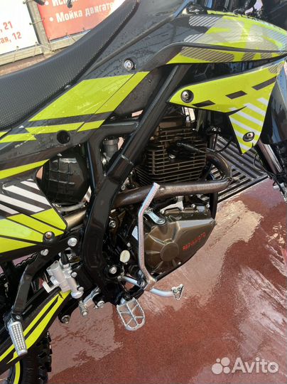 Regulmoto zr 250