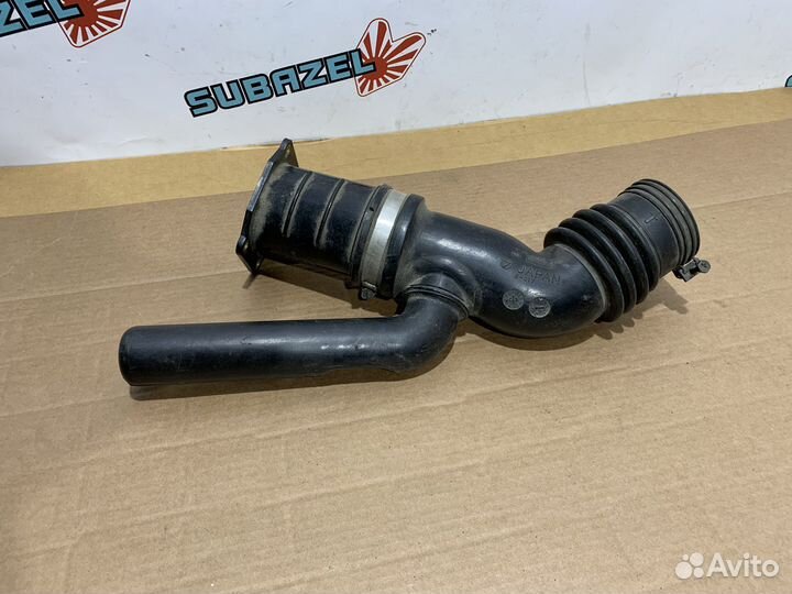 Впускной патрубок Subaru
