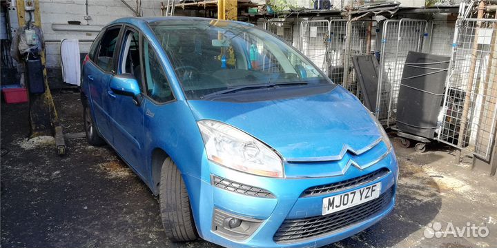 Разбор на запчасти Citroen C4 Picasso 2006-2013