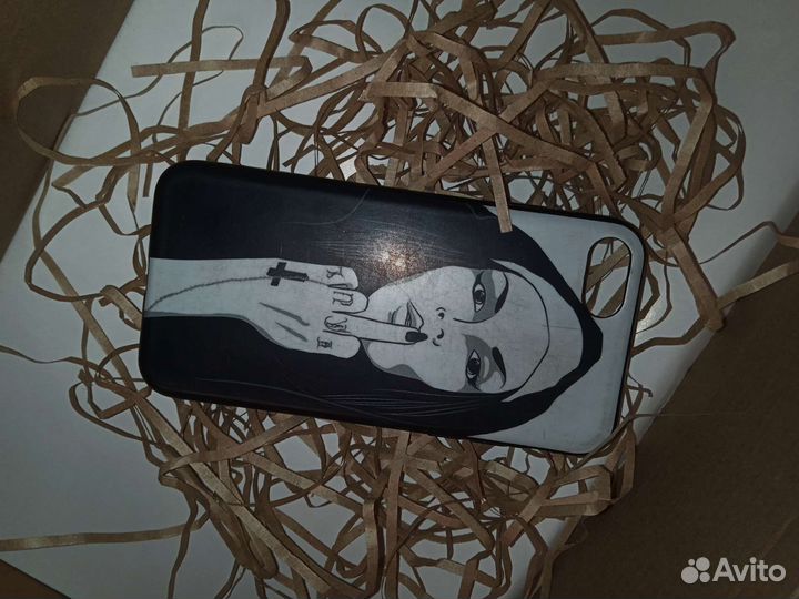 Чехлы на айфон 6s