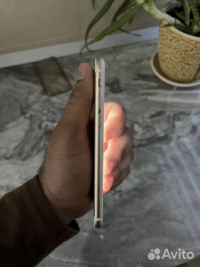 iPhone 6S, 16 ГБ