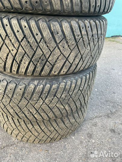 Комлект зимних колес 205/55 16