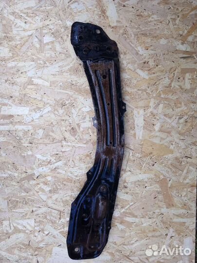 Балка продольная, лыжа, Toyota ae110 - ar115