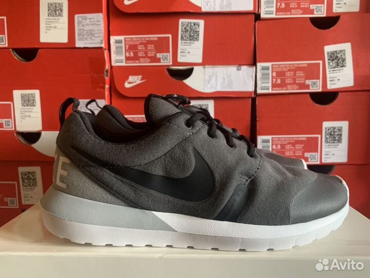 Nike Roshe Run Tech Fleece Winter Pack 652804-010