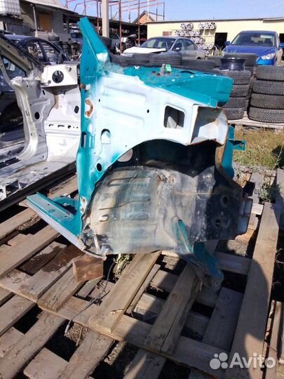 Порог кузова правый чашка брызговик Mitsubishi RVR