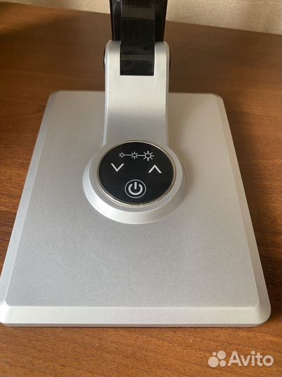 Светильник светодиодный настольный