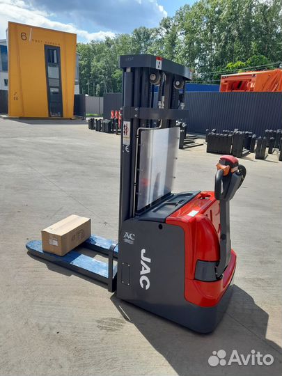 Электроштабелер JAC 1.6 т и высота подъема до 3.6