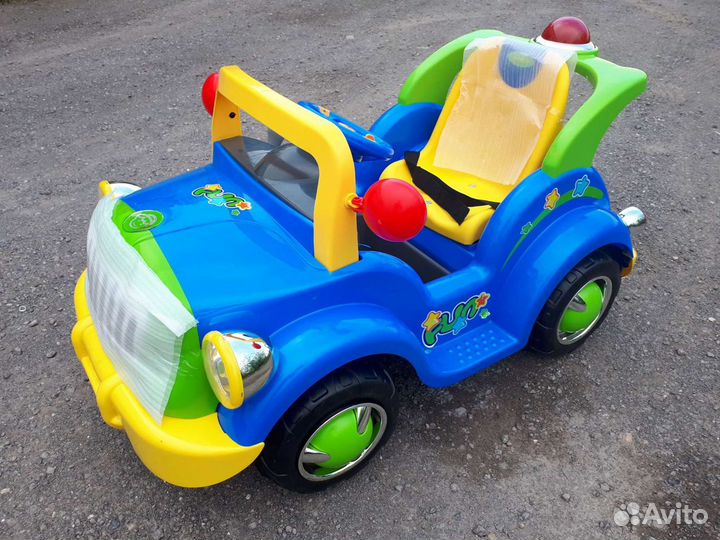 Детская машинка на дистанционном управлении