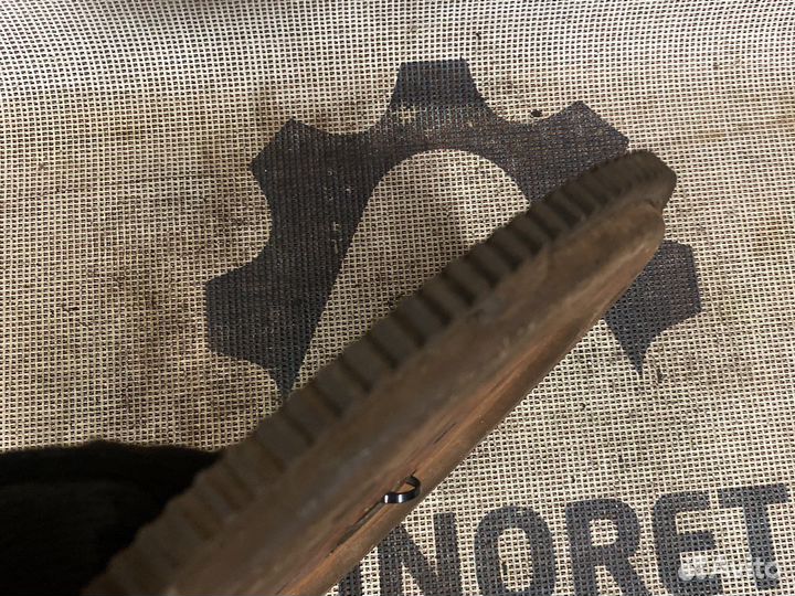 Маховик Ford Focus 1 2.0 XS4Z6375EA