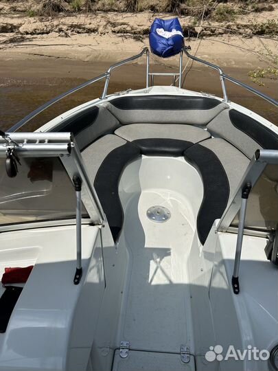 Моторная лодка Grizzly 580 DC