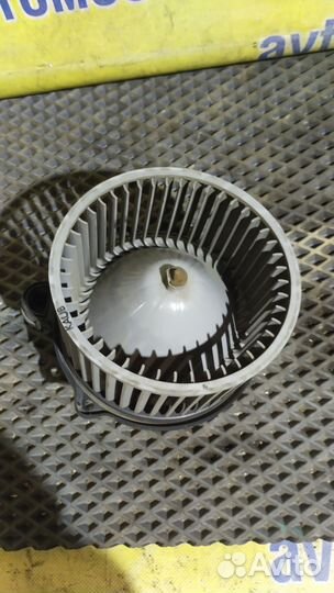 Моторчик отопителя ваз (LADA) Granta