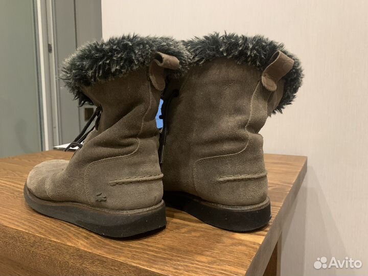 Продаю ботинки lacoste