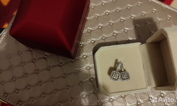 Серьги с бриллиантами