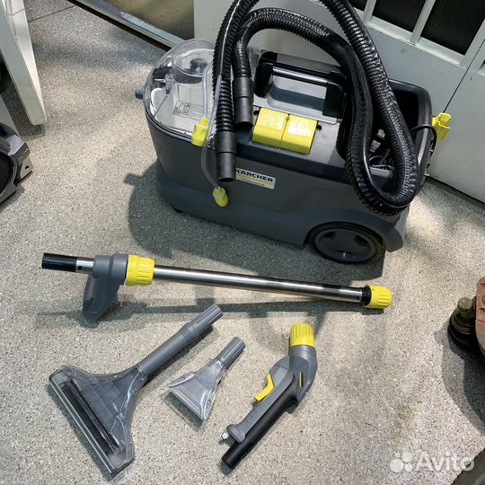 Моющий пылесос Karcher puzzi 10/1 (27607)