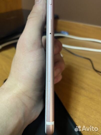 iPhone 7 plus 32GB розовое золото