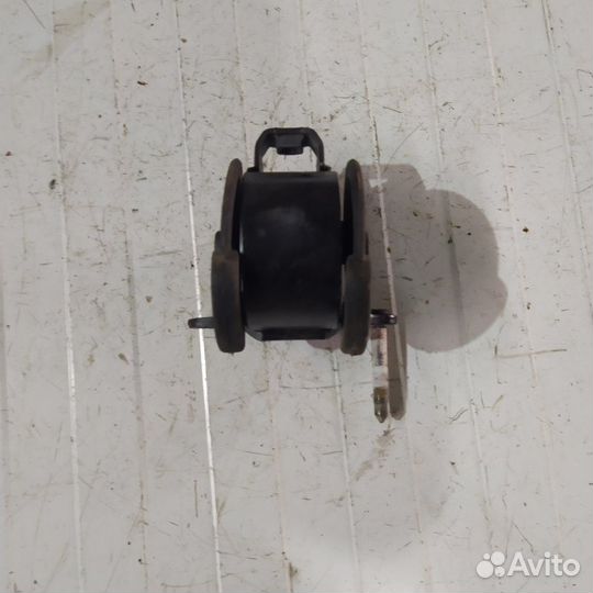 Подушка двигателя Nissan Cefiro 32 седан 2 1998