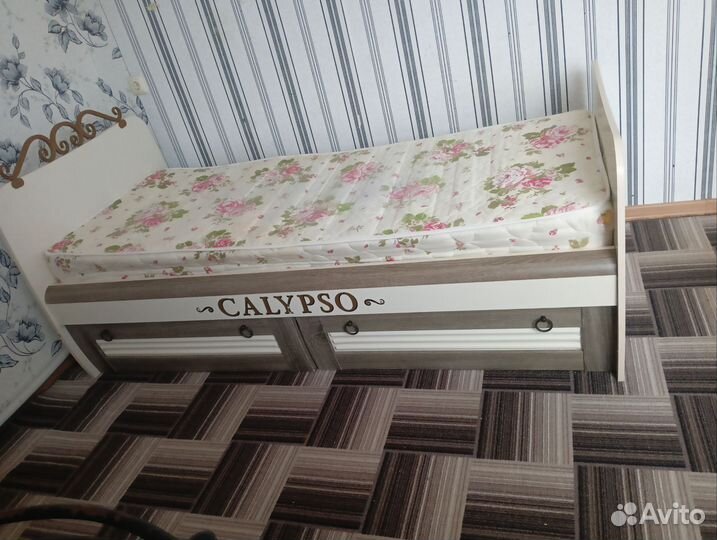 Мебель детская (для подростка)